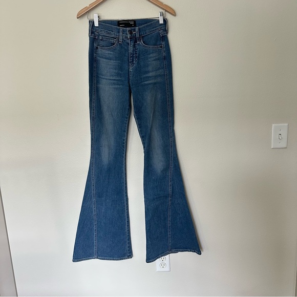 VERONICA BEARD Sheridan Exaggerated Classic Blue Flared Women's Jeans - Picture 3 of 9